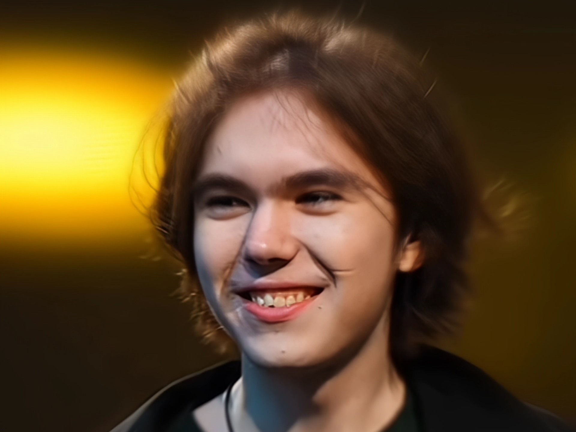 王继德分享了一张与Gugu／王多多的LPL全明星照片：“这两个人真的很帅，对吧？”