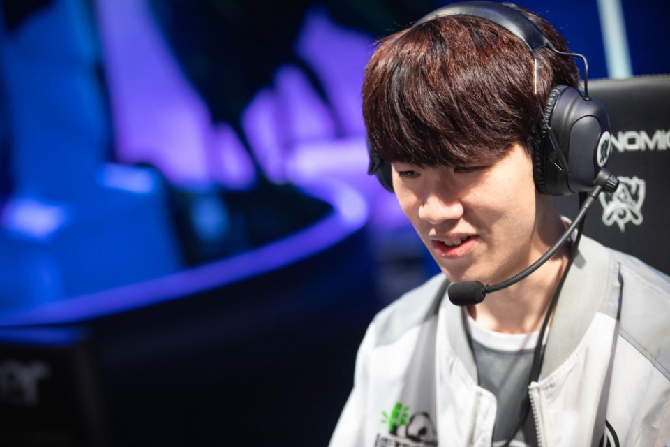 LPL夏季季后赛是日首发：16：40 WBG vs LNG，没有PandaC